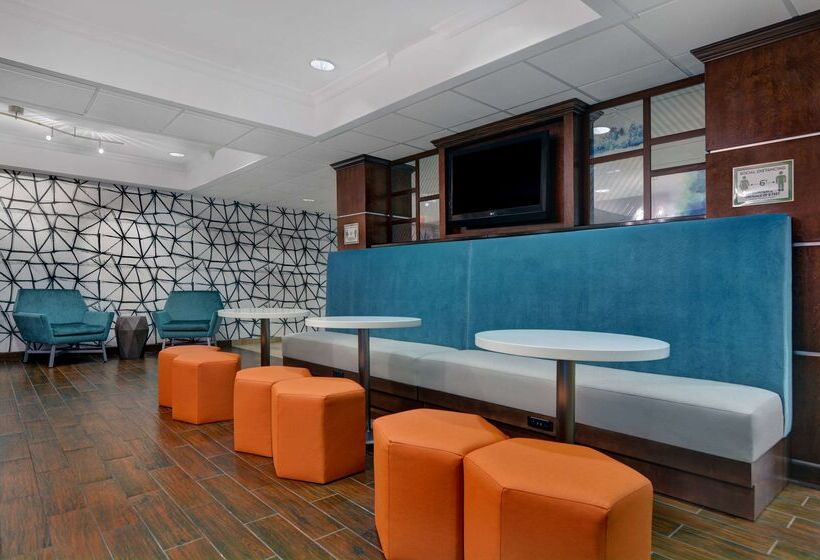 هتل Hampton Inn Charlotte/monroe