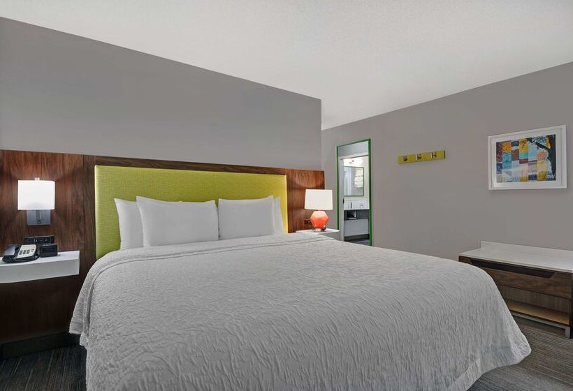 Отель Hampton Inn Charlotte/monroe