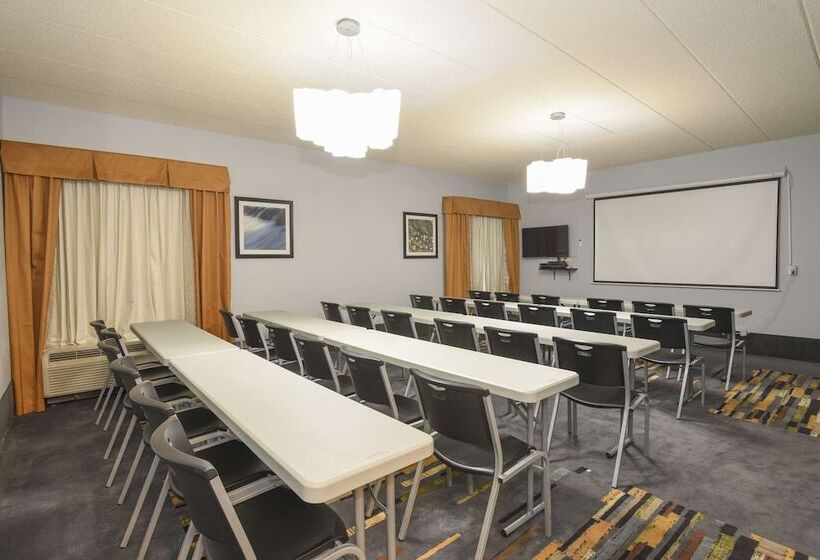 호텔 Hampton Inn Cincinnatieastgate