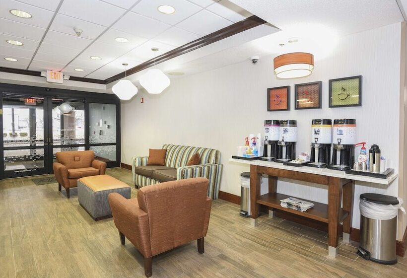 호텔 Hampton Inn Cincinnatieastgate