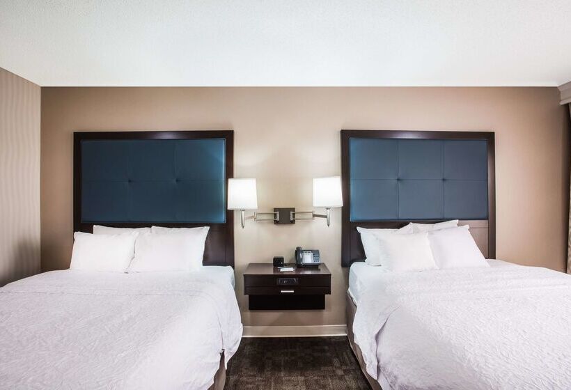 فندق Hampton Inn Cleveland Airport   Tiedeman Road
