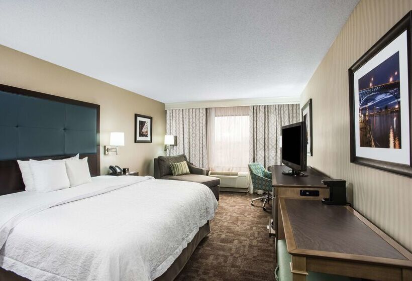 فندق Hampton Inn Cleveland Airport   Tiedeman Road