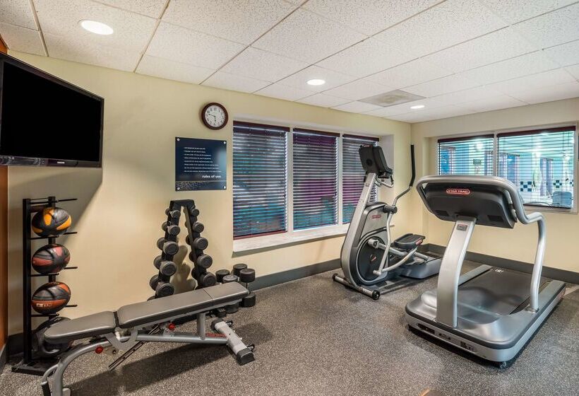 Отель Hampton Inn Clifton Park