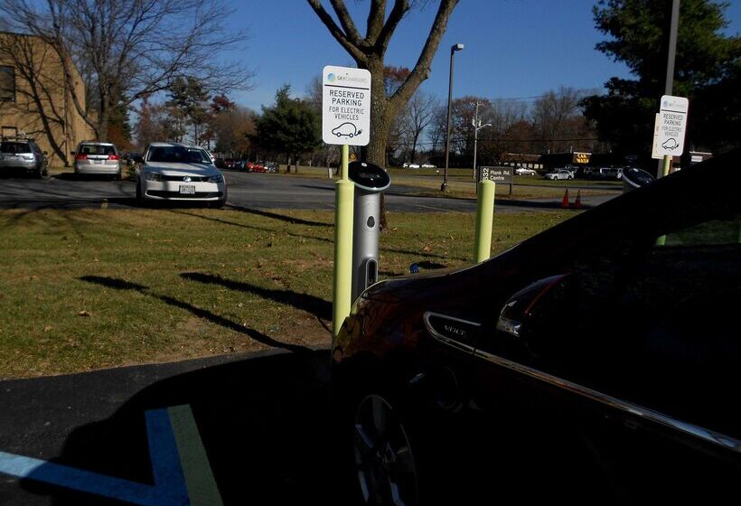 Отель Hampton Inn Clifton Park