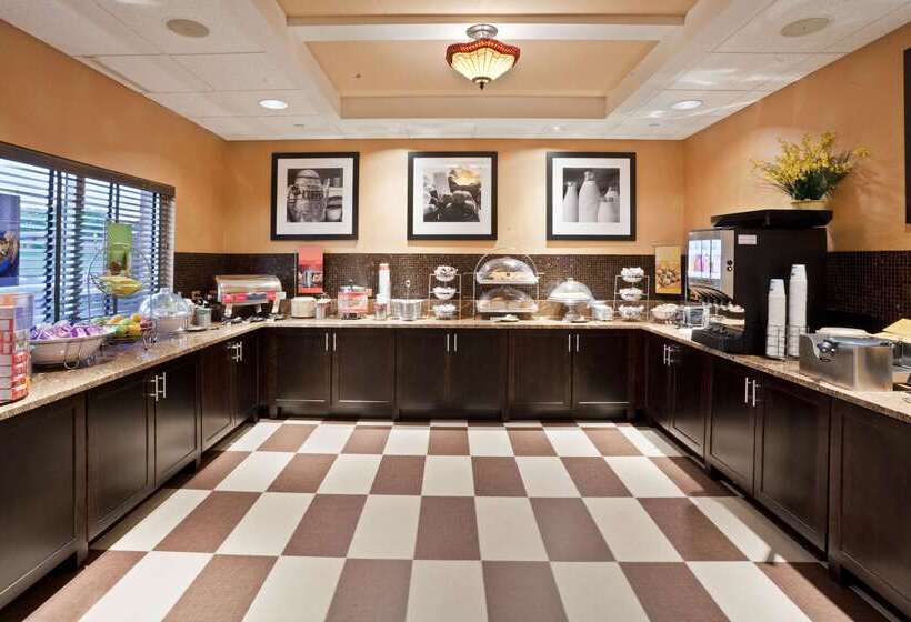 בית מלון כפרי Hampton Inn Clifton Park