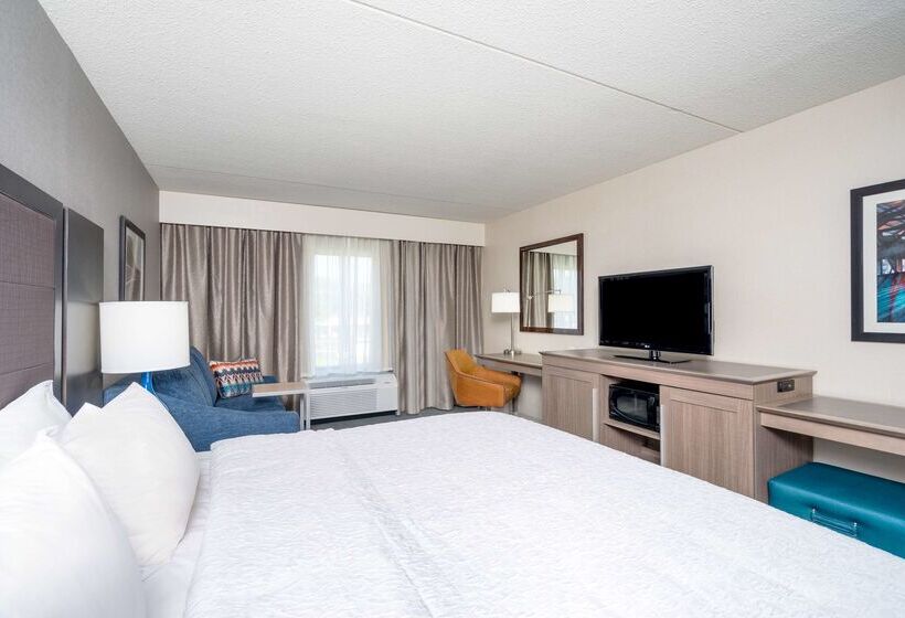Отель Hampton Inn Clifton Park