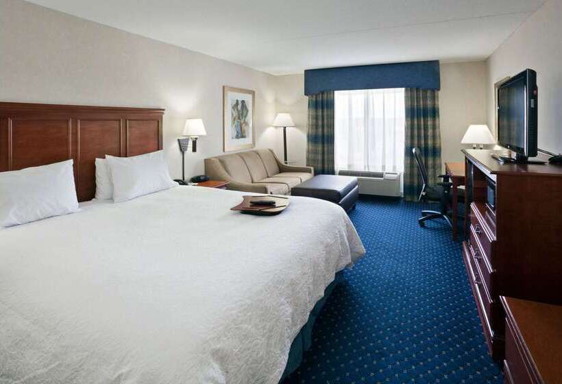 Отель Hampton Inn Clifton Park