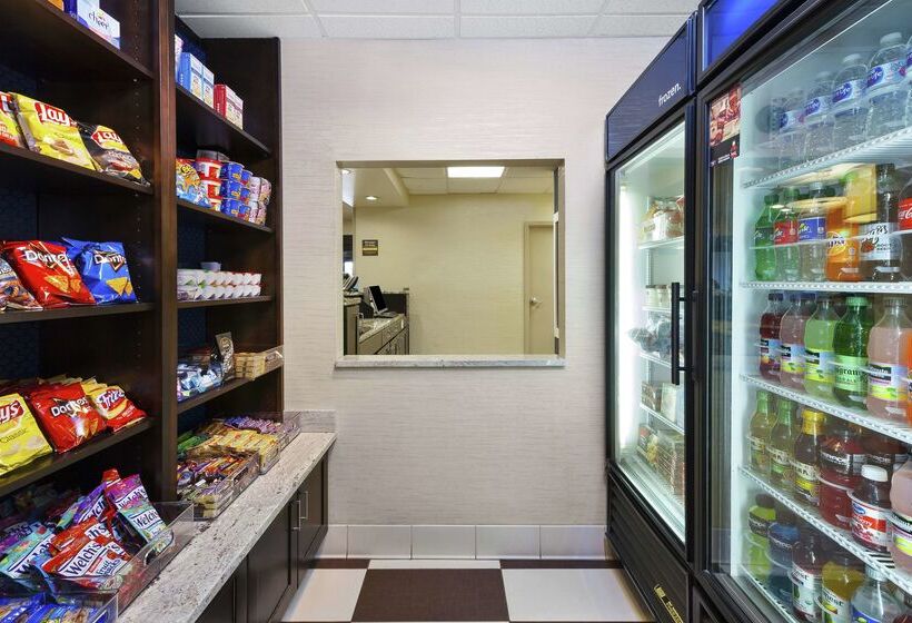 فندق Hampton Inn Clinton