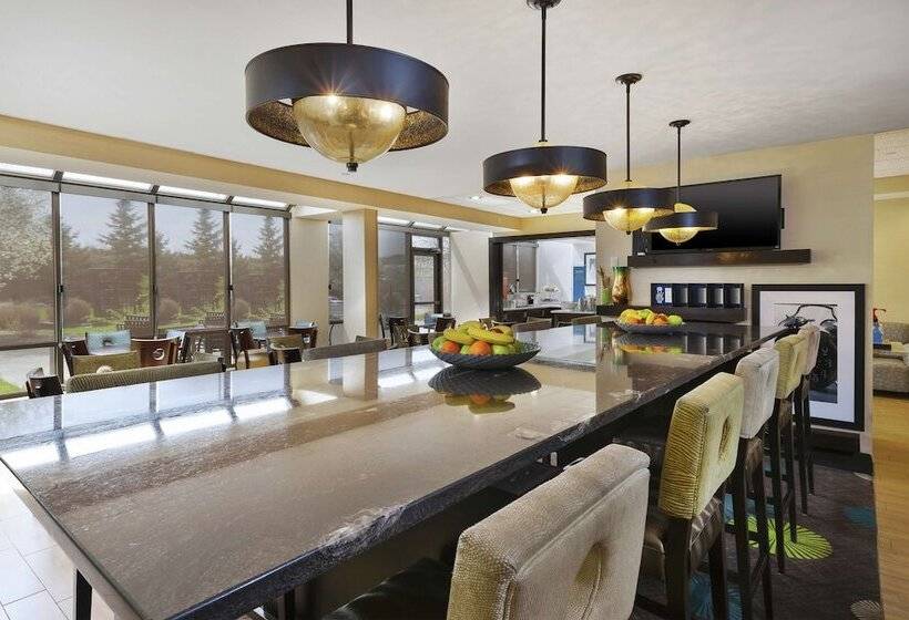 فندق Hampton Inn Clinton