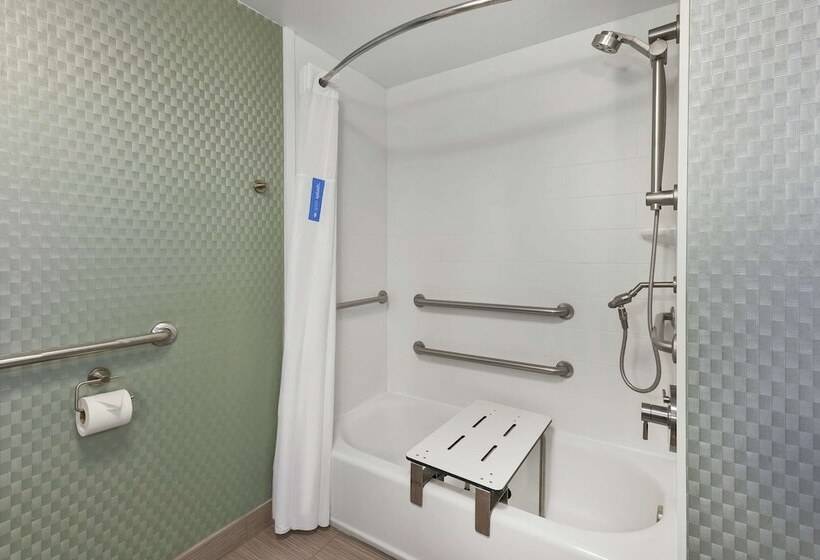 فندق Hampton Inn Clinton