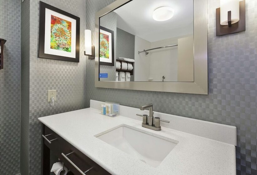 فندق Hampton Inn Clinton