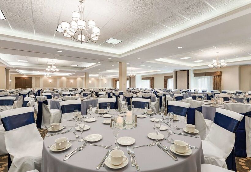 هتل Hampton Inn Colchester