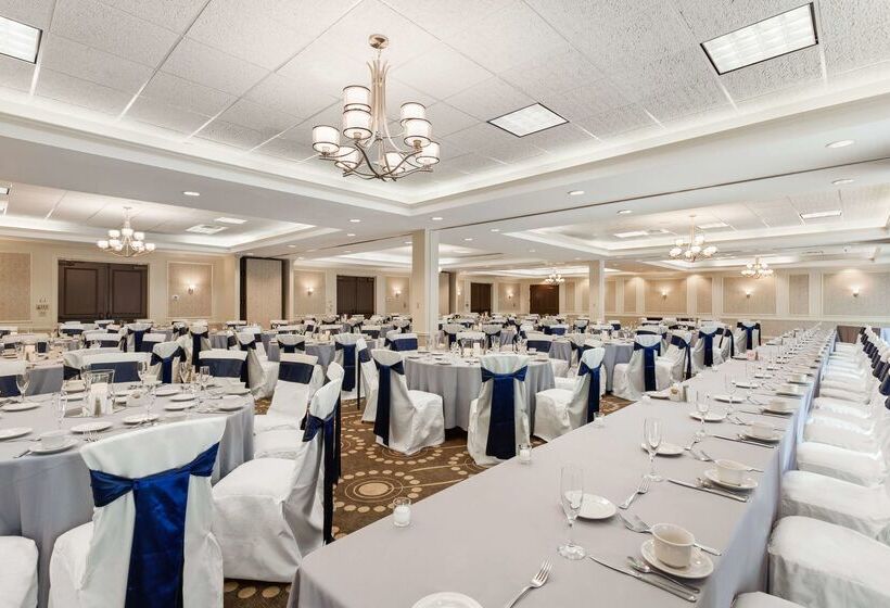 هتل Hampton Inn Colchester