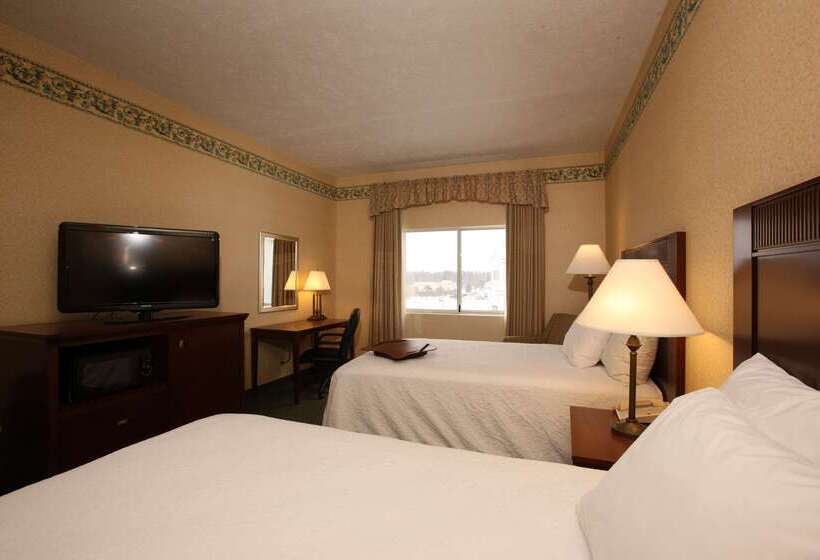 هتل Hampton Inn Colchester