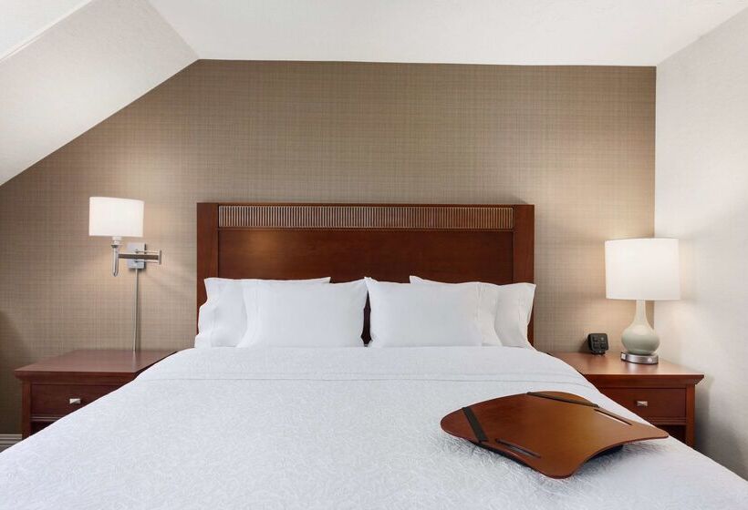 هتل Hampton Inn Colchester