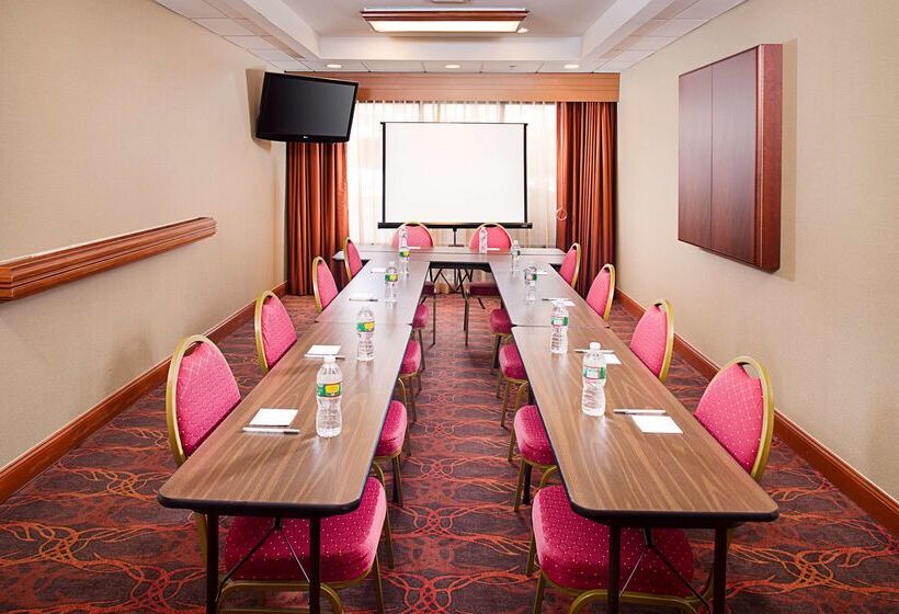 فندق Hampton Inn Columbia