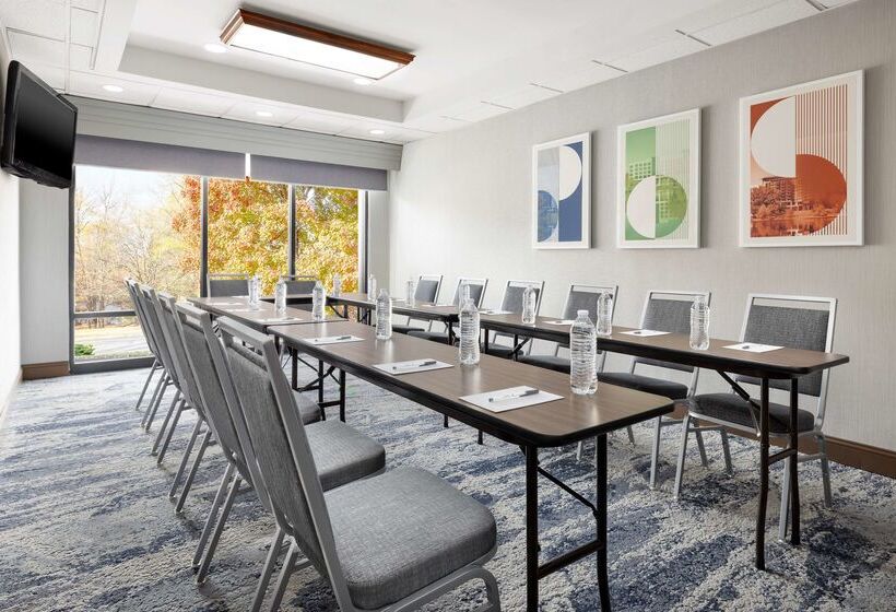 فندق Hampton Inn Columbia