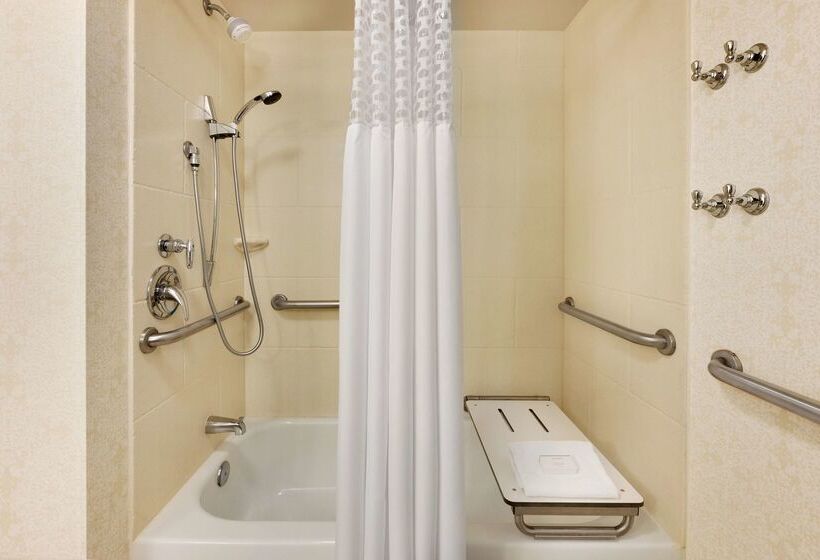 هتل Hampton Inn Columbiadowntown Historic District