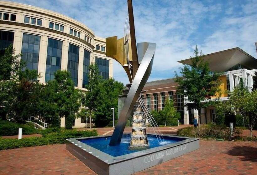 هتل Hampton Inn Columbiadowntown Historic District