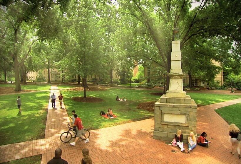 בית מלון כפרי Hampton Inn Columbiadowntown Historic District