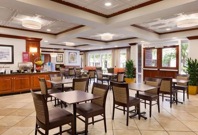 בית מלון כפרי Hampton Inn Columbiadowntown Historic District