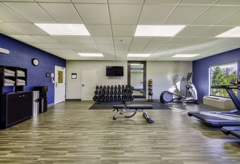 ホテル Hampton Inn Cortland