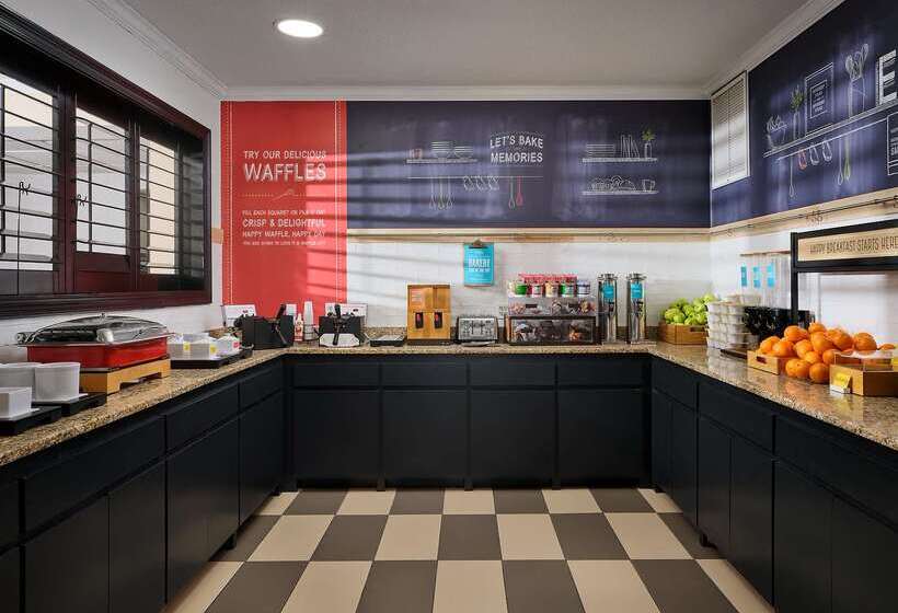 فندق Hampton Inn Covington