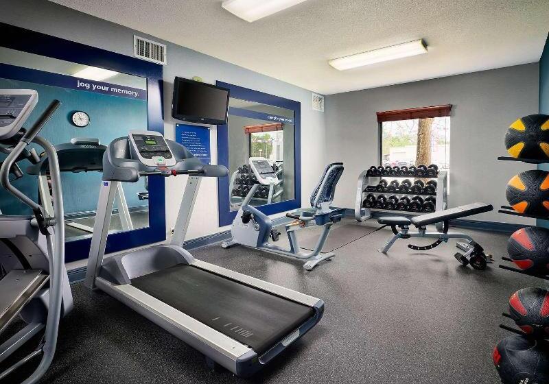 בית מלון כפרי Hampton Inn Covington