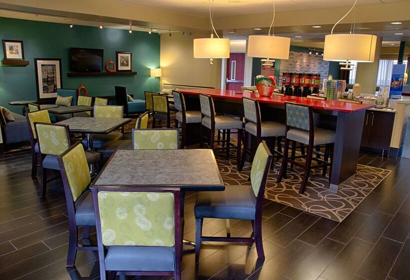 هتل Hampton Inn Dayton/huber Heights