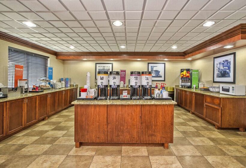Hampton Inn Hotel Detroit/belleville Airport Area