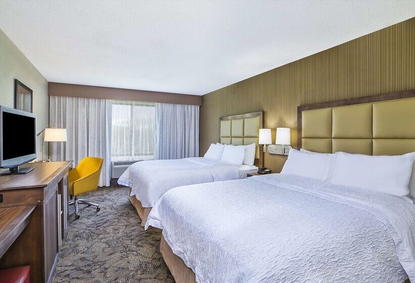 Hampton Inn Hotel Detroit/belleville Airport Area