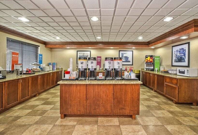 Hampton Inn Hotel Detroit/belleville Airport Area