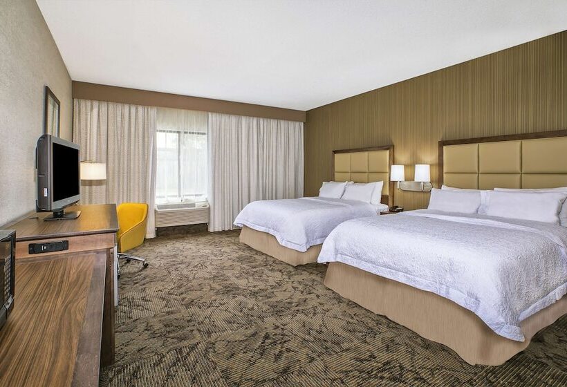 Hampton Inn Hotel Detroit/belleville Airport Area