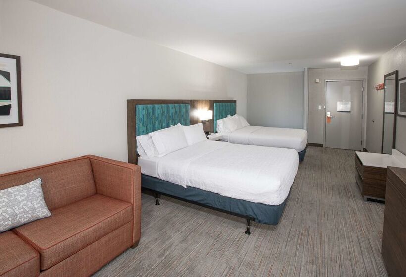 فندق Hampton Inn Dry Ridge