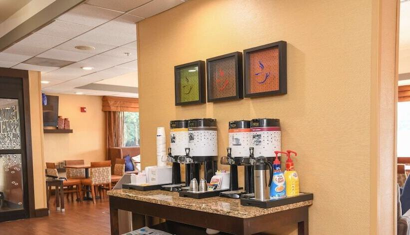 فندق Hampton Inn Dry Ridge