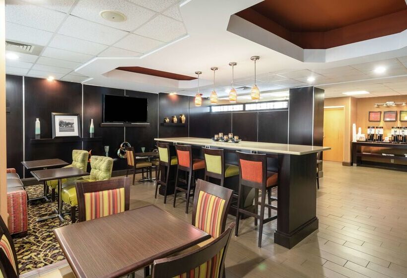 Отель Hampton Inn Dublin