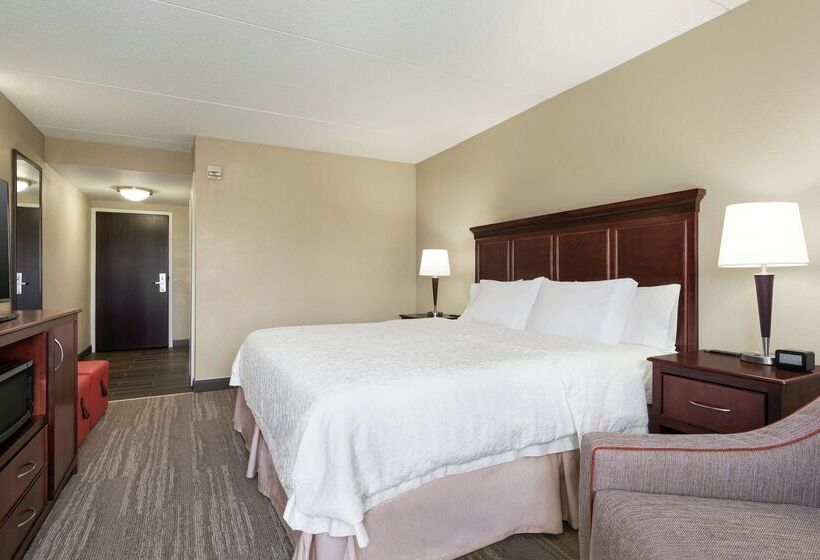Отель Hampton Inn Dulles Cascades