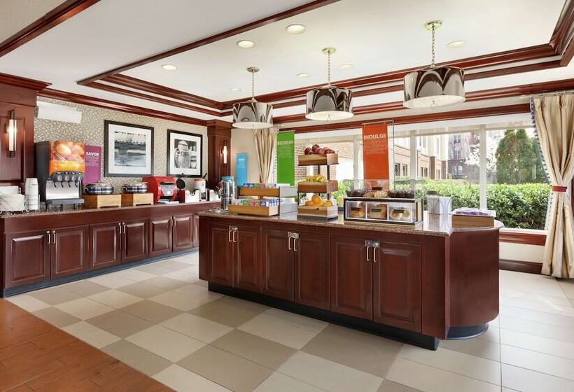 Отель Hampton Inn Dulles Cascades