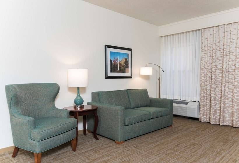 فندق Hampton Inn East Lansing