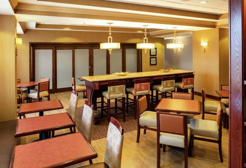 호텔 Hampton Inn Easton