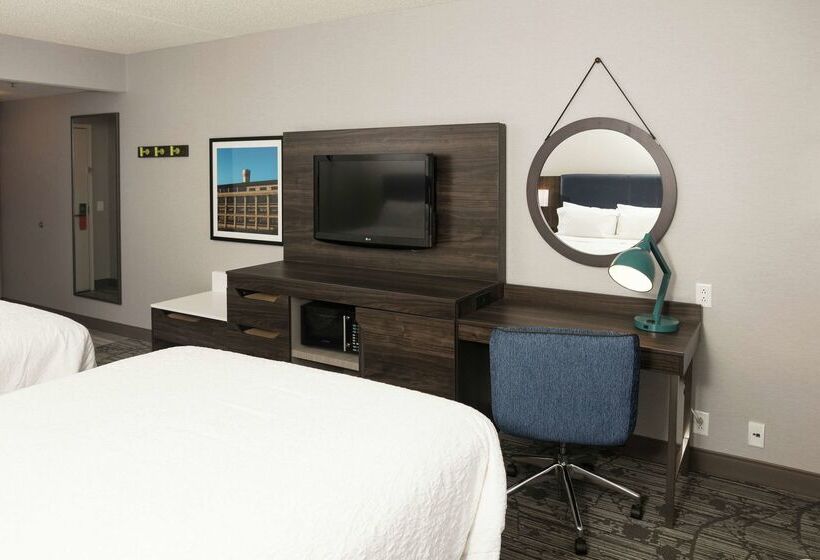 호텔 Hampton Inn Easton