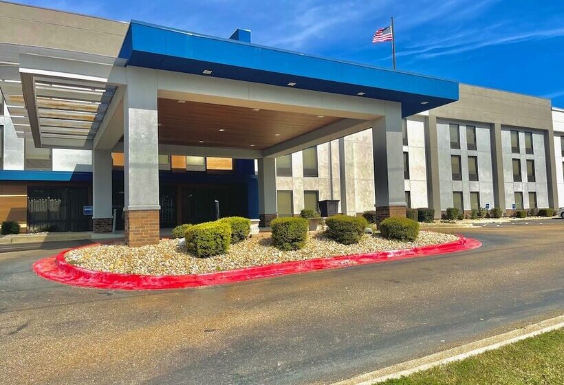 هتل Hampton Inn El Dorado