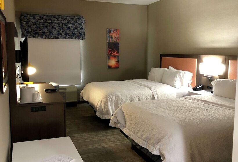 هتل Hampton Inn El Dorado