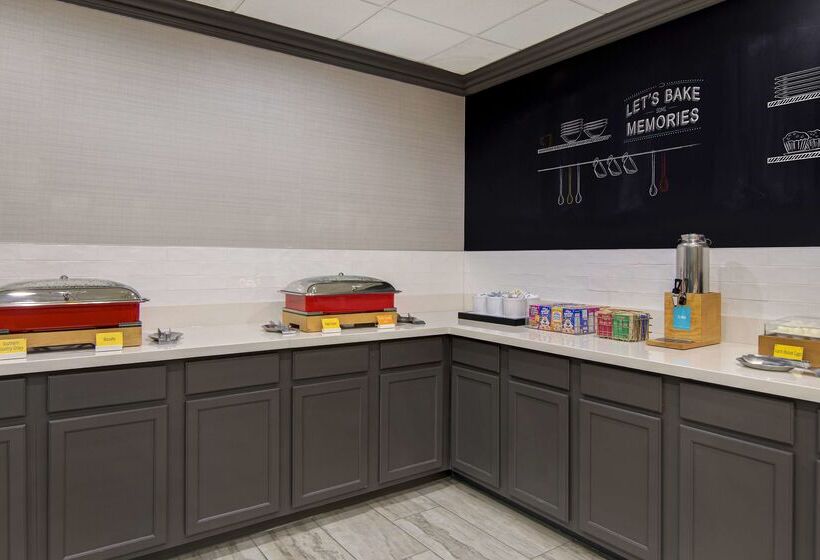 فندق Hampton Inn Fayetteville