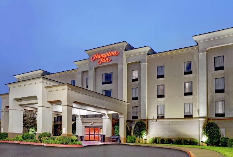 فندق Hampton Inn Fayetteville