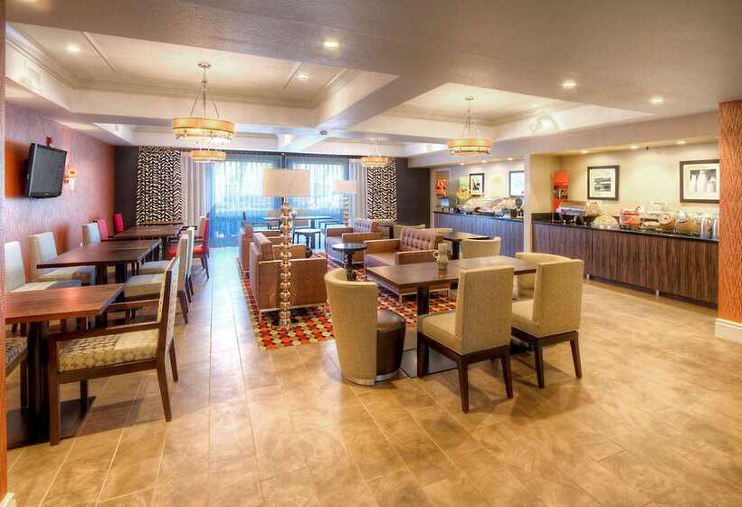 فندق Hampton Inn Fremont