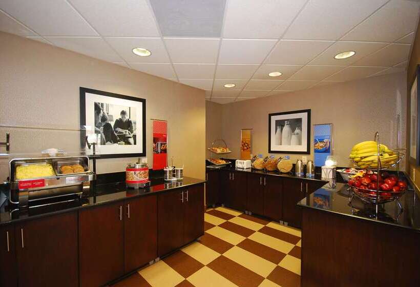 בית מלון כפרי Hampton Inn Fort Myers Airport & I 75