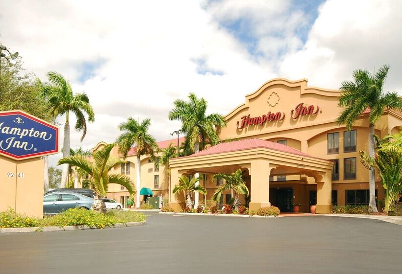 בית מלון כפרי Hampton Inn Fort Myers Airport & I 75