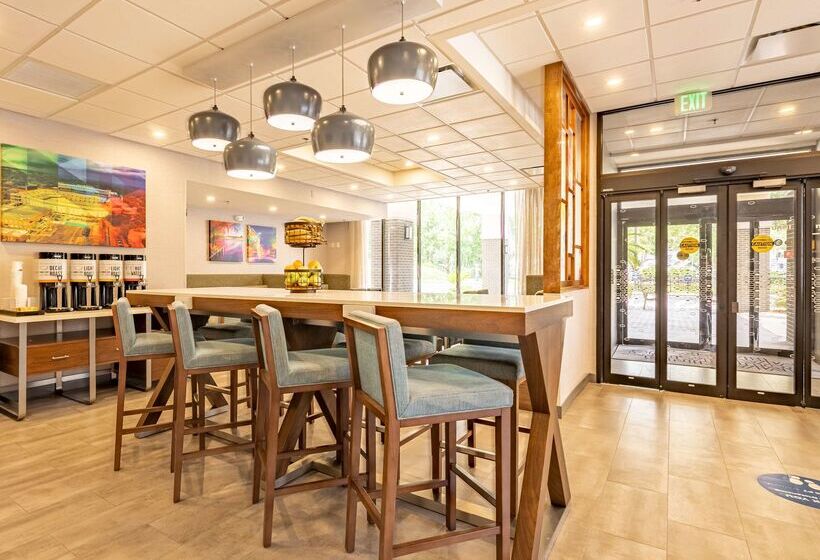 فندق Hampton Inn Gainesville