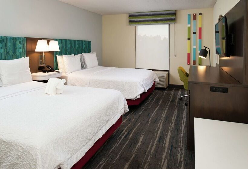 Отель Hampton Inn Greensboro Airport